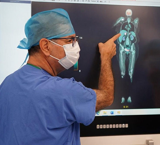Dr. Tecualt